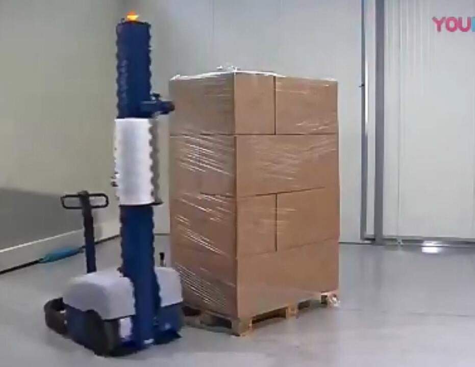 ROBOT WORKER自走式缠膜机视频